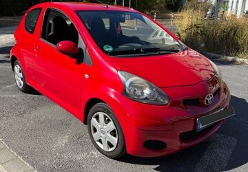 Toyota Aygo (X) 125.000 km 2.950 &euro; Düsseldorf 40476