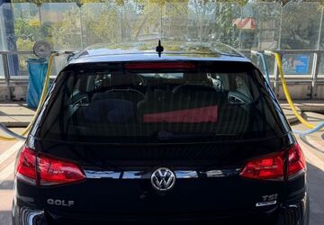 VW Golf 123.070 km 7.990 &euro; Düsseldorf 40225