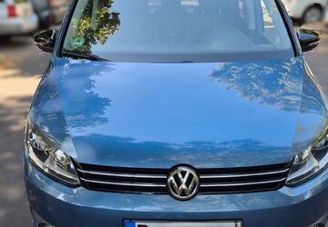 VW Touran 163.000 km 8.100 &euro; Düsseldorf 40547