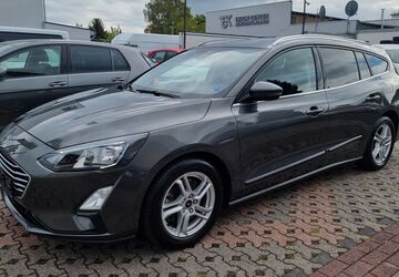 Ford Focus 85.260 km 10.898 &euro; Mönchengladbach 41063