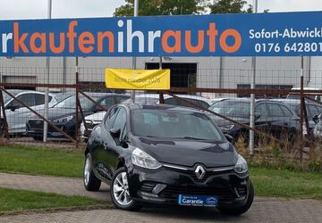 Renault Clio 141.000 km 6.599 &euro; Kempen 47906