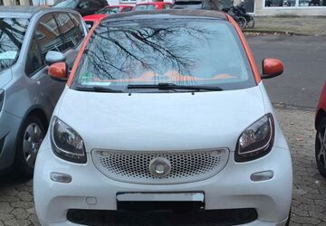 Smart ForTwo 60.750 km 6.990 &euro; DÜSSELDORF 40476