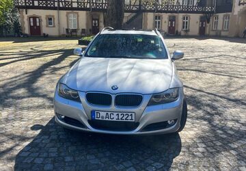 BMW 320 205.000 km 3.490 &euro; Düsseldorf 40237
