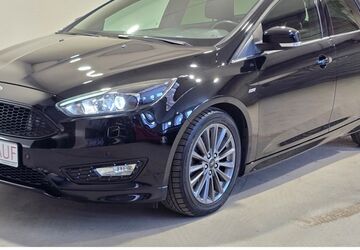 Ford Focus 38.230 km 14.880 &euro; Mönchengladbach 41061