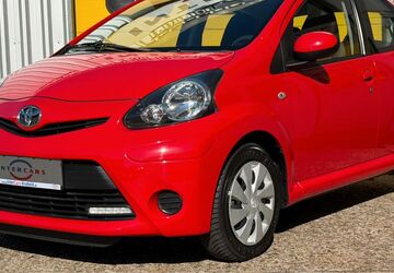 Toyota Aygo (X) 100.000 km 4.490 &euro; Krefeld 47799