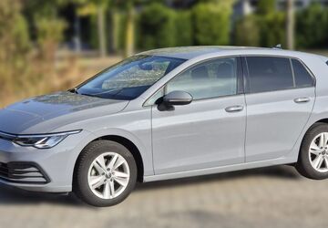 VW Golf 83.538 km 14.400 &euro; Düsseldorf 40215