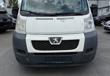 Peugeot Boxer 156.191 km 8.100 &euro; Düsseldorf 40597