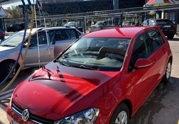VW Golf 136.980 km 6.490 &euro; Düsseldorf 40215