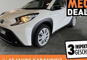 Toyota Aygo X 28.915 km 12.690 &euro; Düsseldorf 40233