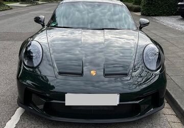Porsche 992 5.300 km 229.000 &euro; Moenchengladbach 41063