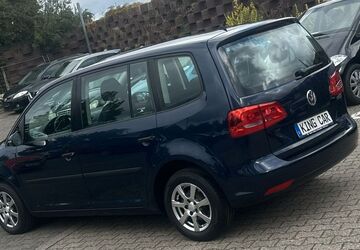VW Touran 159.000 km 5.900 &euro; Viersen 41749