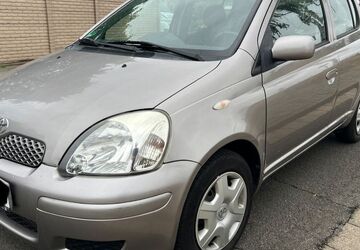 Toyota Yaris 185.000 km 2.600 &euro; Krefeld 47829