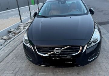 Volvo S60 191.215 km 8.990 &euro; Krefeld 47829
