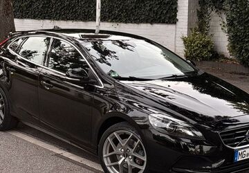 Volvo V40 108.000 km 14.300 &euro; Mönchengladbach 41063
