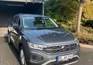 VW T-Roc 26.000 km 22.500 &euro; Neuss 41468