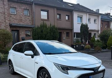 Toyota Corolla 90.000 km 15.800 &euro; Düsseldorf 40225