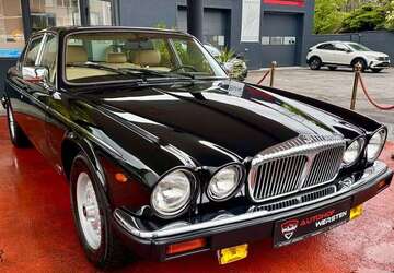 Jaguar Daimler 127.925 km 19.950 &euro; Düsseldorf 40589
