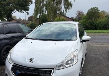 Peugeot 208 152.000 km 3.900 &euro; Bedburg 50181