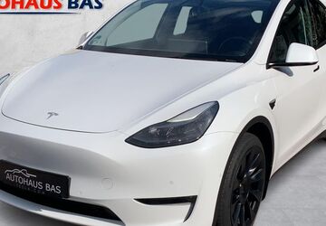Tesla Model Y 74.707 km 34.450 &euro; Kaarst 41564