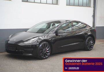Tesla Model 3 36.969 km 35.350 &euro; Mönchengladbach 41236