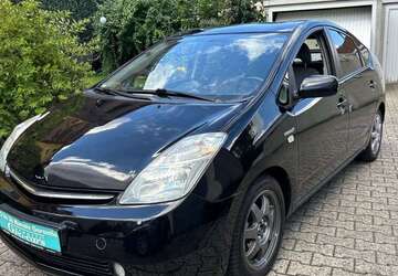 Toyota Prius 180.000 km 5.950 &euro; Düsseldorf 40589
