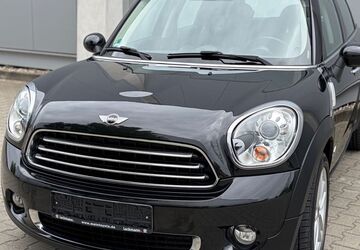 Mini Countryman D (Cooper) 95.000 km 8.450 &euro; Düsseldorf - Bezirk 8 40231
