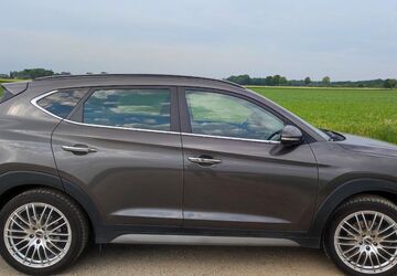 Hyundai TUCSON 141.000 km 15.400 &euro; Wegberg 41844