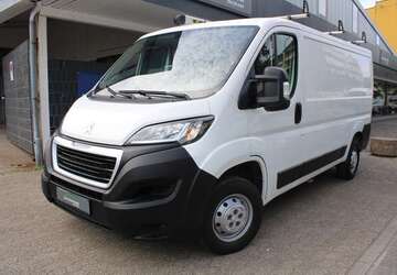 Peugeot Boxer 150.913 km 11.990 &euro; Düsseldorf 40233