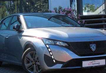 Peugeot 308 28.213 km 15.900 &euro; Neuss 41469