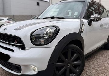 Mini Cooper SD 100.000 km 9.999 &euro; Düsseldorf 40233