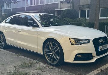 Audi A5 182.000 km 16.500 &euro; Düsseldorf 40470