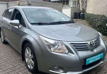 Toyota Avensis 170.000 km 7.250 &euro; Düsseldorf 40589