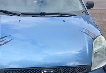 Ford Fiesta 258.000 km 1.200 &euro; Düsseldorf 40599