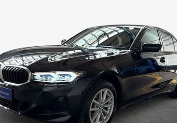 BMW 318 75.055 km 24.960 &euro; Düsseldorf 40233