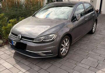 VW Golf 123.000 km 10.799 &euro; Mönchengladbach 41065