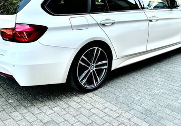 BMW 320 232.000 km 14.999 &euro; Düsseldorf 40599