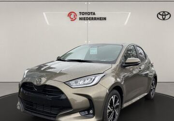 Toyota Yaris 5.400 km 21.885 &euro; Krefeld 47809
