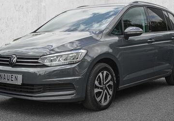 VW Touran 67.566 km 26.330 &euro; Meerbusch 40670