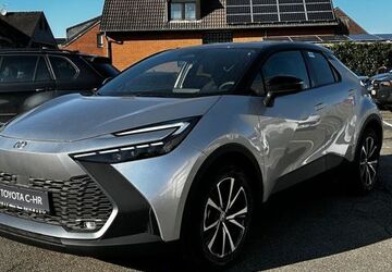 Toyota C-HR 9.900 km 31.980 &euro; Viersen 41748