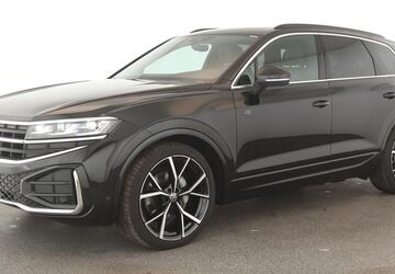 VW Touareg 18.500 km 58.384 &euro; Düsseldorf 40233