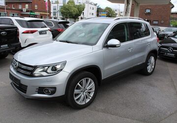 VW Tiguan 162.000 km 9.900 &euro; Neuss 41468