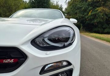 Fiat 124 Spider 53.500 km 15.200 &euro; Krefeld 47839